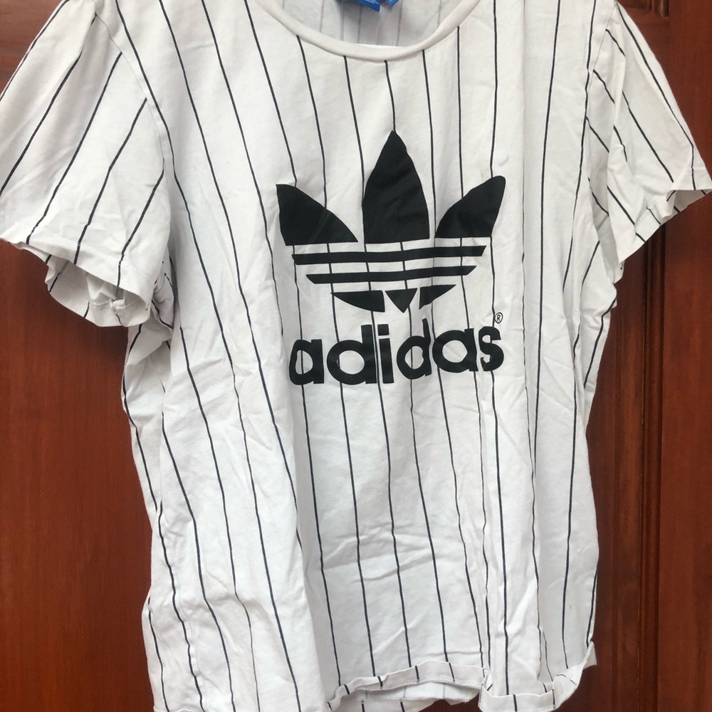 Adidas T-shirt